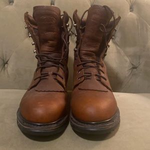 Great condition brown lace up rocky boots men